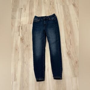 High Rise Curvy Jegging